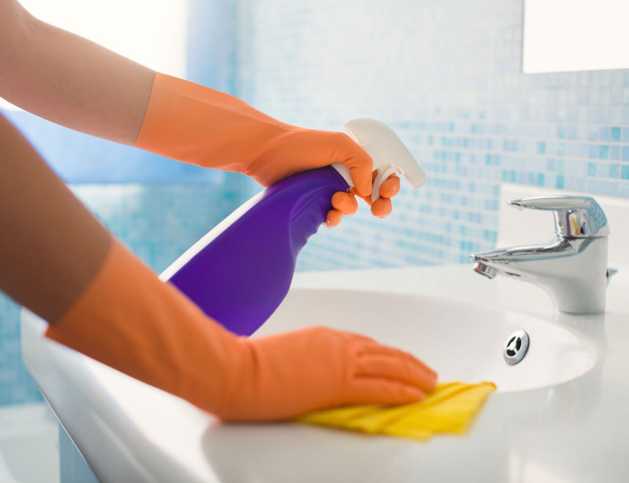 bathroom-cleaning-home
