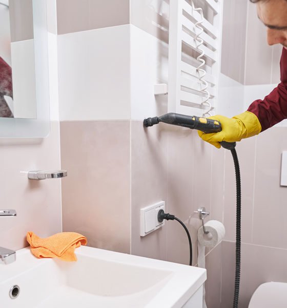 bathroom-deep-cleaning-featured